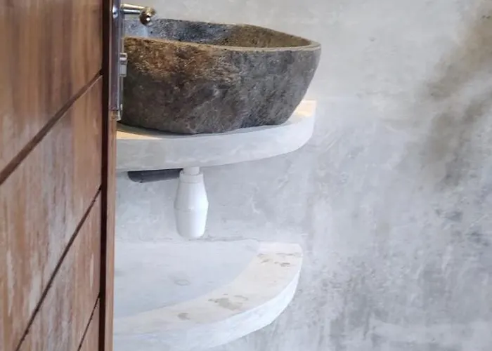ロッジ Rumah Guci ウブド