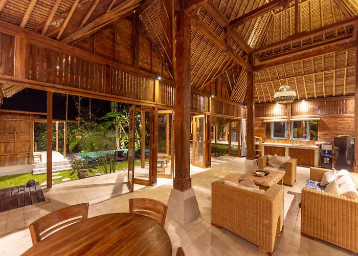 ロッジ Rumah Guci ウブド