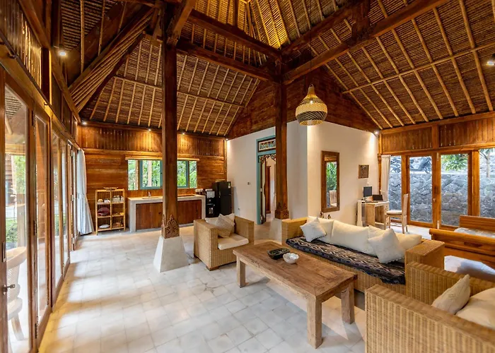 ロッジ Rumah Guci ウブド