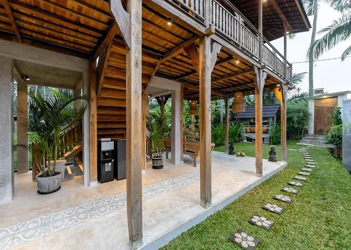 Rumah Guci *