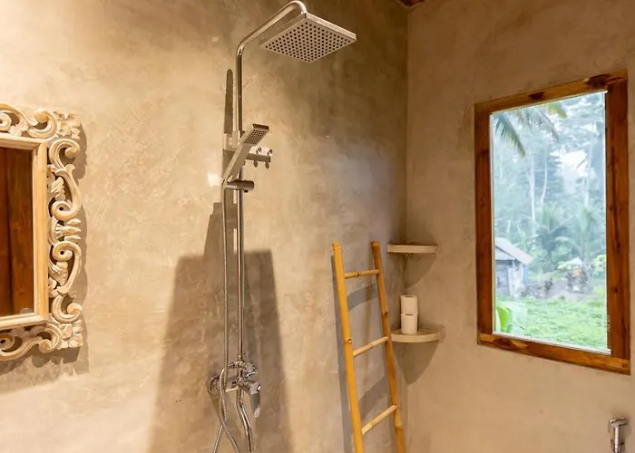 ロッジ Rumah Guci