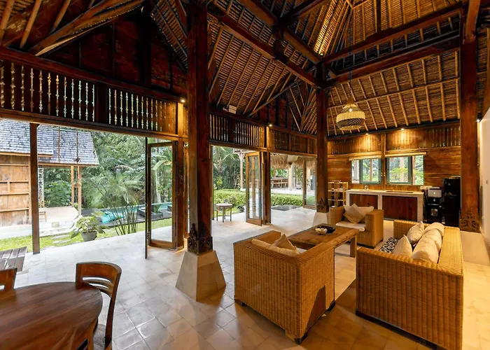 ロッジ Rumah Guci ウブド