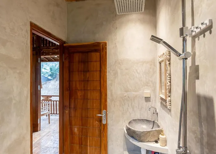 ロッジ Rumah Guci *